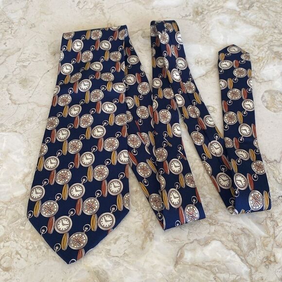 Burberry’s of London Clocks Nova Check Print 100% Silk Tie - Picture 6 of 13